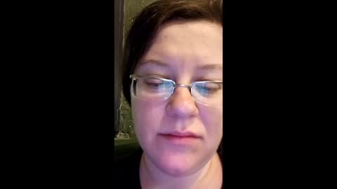 Snapshot of webgirl2 chatting on February 12, 5:48 pm Marina online show from February 12, 5:48 pm