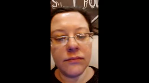 Snapshot of webgirl2 chatting on February 25, 5:58 pm Marina online show from February 25, 5:58 pm