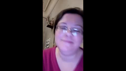 Snapshot of webgirl2 chatting on March 9, 4:22 pm Marina online show from March 9, 4:22 pm