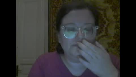 Snapshot of webgirl2 chatting on September 24, 9:40 pm Marina online show from September 24, 9:40 pm