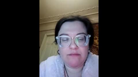 Snapshot of webgirl2 chatting on November 1, 10:34 pm Marina online show from November 1, 10:34 pm