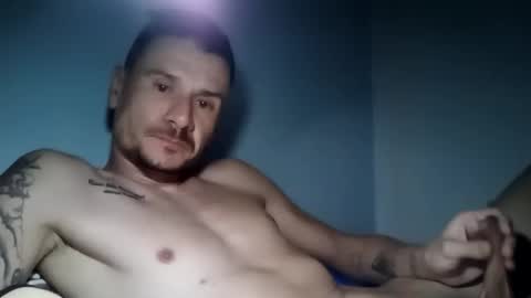 Snapshot of weci77 chatting on November 28, 11:18 pm weci77 online show from November 28, 11:18 pm