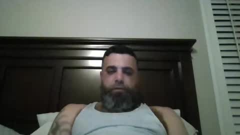 Snapshot of weezy210 chatting on March 1, 12:07 am Weezy online show from March 1, 12:07 am