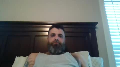 Snapshot of weezy210 chatting on March 6, 11:47 am Weezy online show from March 6, 11:47 am