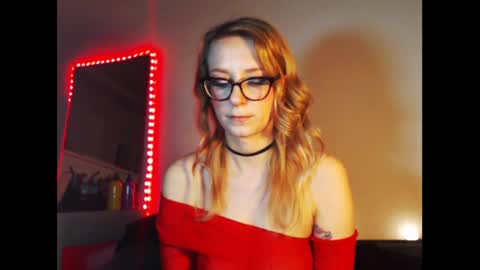 Snapshot of welliza chatting on December 4, 3:15 am Liza online show from December 4, 3:15 am