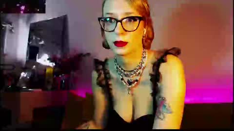Snapshot of welliza chatting on February 19, 1:51 am Liza online show from February 19, 1:51 am