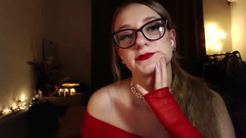 Liza online show from November 3, 7:04 pm