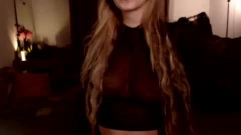 Liza online show from March 3, 10:59 pm