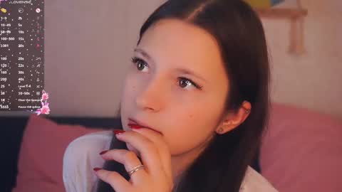 Nora online show from October 27, 7:18 pm