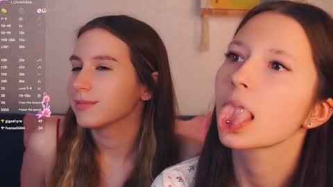 Nora online show from November 14, 7:56 pm