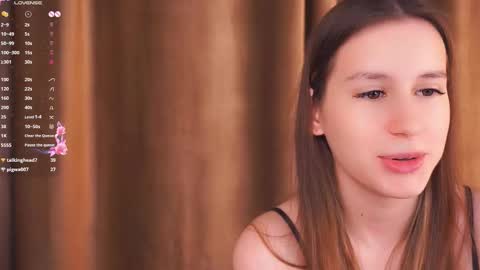 Nora online show from December 17, 8:04 pm