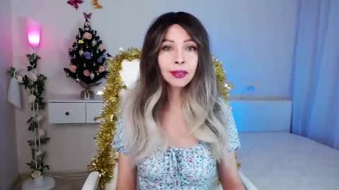 Wendi Foster online show from December 25, 7:34 pm