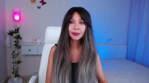 Wendi Foster online show from October 7, 5:21 pm