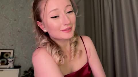 Daisy    online show from November 2, 5:04 pm