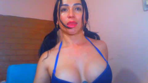 Snapshot of wenndy_ardent chatting on December 27, 8:28 pm TaTis online show from December 27, 8:28 pm