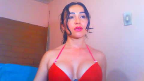 Snapshot of wenndy_ardent chatting on January 11, 9:15 pm TaTis online show from January 11, 9:15 pm