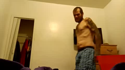 Snapshot of wertschris187 chatting on December 1, 8:41 am wertschris187 online show from December 1, 8:41 am