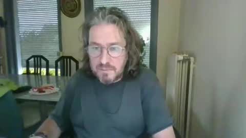 wesh wesh online show from December 1, 1:49 pm