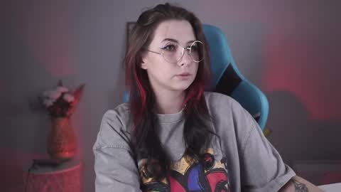 Snapshot of wesleegray chatting on December 27, 8:45 am little girl who is always rightLisa online show from December 27, 8:45 am