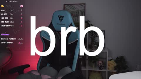 Snapshot of wesleegray chatting on February 10, 5:14 am little girl who is always rightLisa online show from February 10, 5:14 am