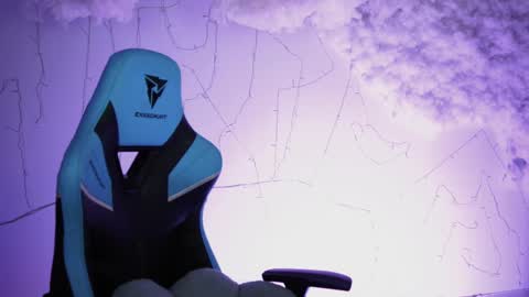 Snapshot of wesleegray chatting on March 3, 1:53 am little girl who is always rightLisa online show from March 3, 1:53 am