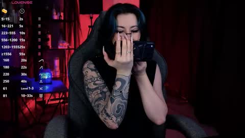 Snapshot of wesleegray chatting on March 3, 1:23 am little girl who is always rightLisa online show from March 3, 1:23 am