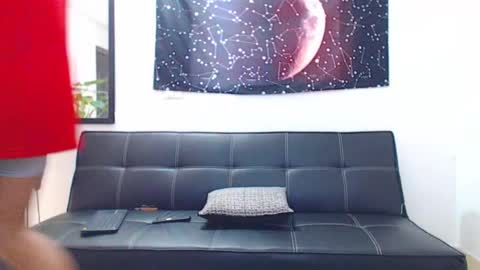 Snapshot of wesleyrogger chatting on December 17, 8:15 pm Wesley Rogger online show from December 17, 8:15 pm