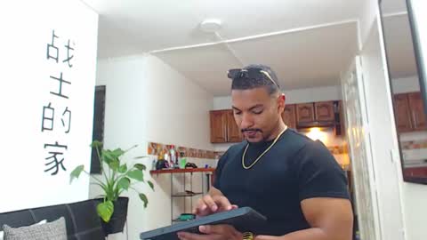 Wesley Rogger online show from February 14, 8:49 pm