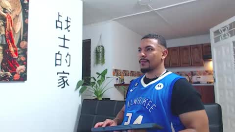 Wesley Rogger online show from March 2, 2:14 am