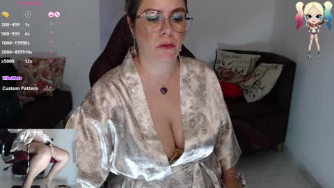 Snapshot of wet_liss chatting on January 10, 2:57 am Diva online show from January 10, 2:57 am