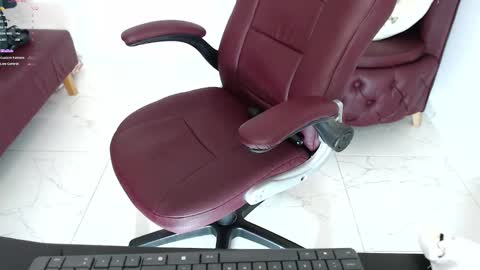 Snapshot of wet_liss chatting on January 16, 1:27 am Diva online show from January 16, 1:27 am