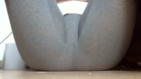 wet_pants2022 online show from September 21, 9:55 am