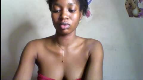 Snapshot of wet_pussy200 chatting on November 7, 10:21 pm Bella online show from November 7, 10:21 pm