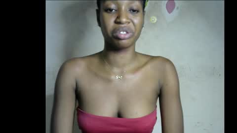 Snapshot of wet_pussy200 chatting on November 29, 8:34 pm Bella online show from November 29, 8:34 pm