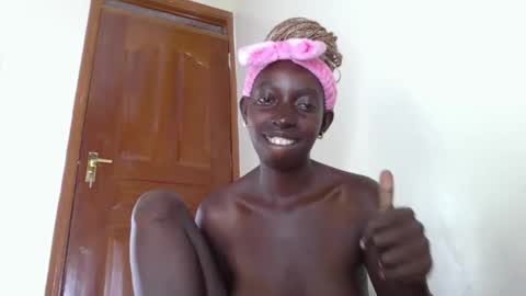 Snapshot of wet_pussy2025 chatting on November 10, 7:57 pm wet_pussy2025 online show from November 10, 7:57 pm