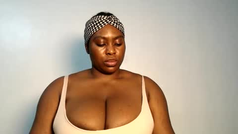 Snapshot of wet_pussyy24 chatting on October 1, 12:49 am lily online show from October 1, 12:49 am