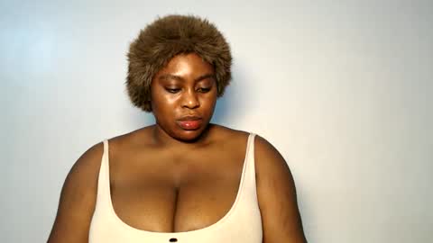 Snapshot of wet_pussyy24 chatting on October 15, 10:54 pm lily online show from October 15, 10:54 pm