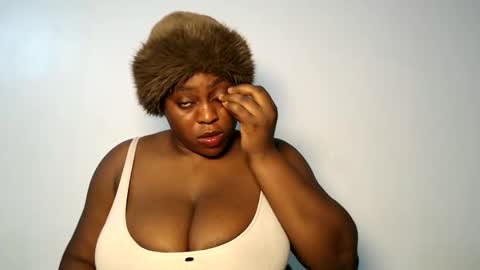 Snapshot of wet_pussyy24 chatting on October 16, 11:39 pm lily online show from October 16, 11:39 pm