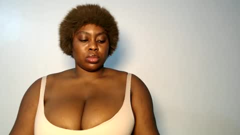 Snapshot of wet_pussyy24 chatting on October 19, 11:49 pm lily online show from October 19, 11:49 pm