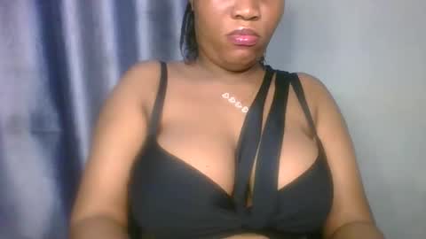 wetfatpussy_ online show from February 14, 6:15 pm