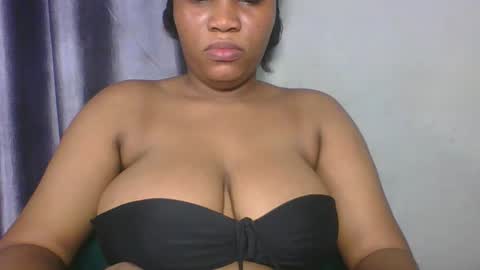 wetfatpussy_ online show from March 10, 9:36 am