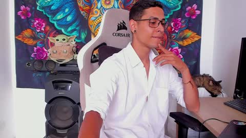 Snapshot of wexx_ chatting on January 28, 3:46 pm wex online show from January 28, 3:46 pm