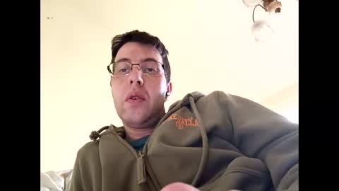 Snapshot of whatwouldyouliketosee chatting on December 24, 11:38 am stoffy online show from December 24, 11:38 am