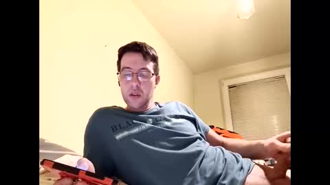 Snapshot of whatwouldyouliketosee chatting on December 25, 9:54 pm stoffy online show from December 25, 9:54 pm