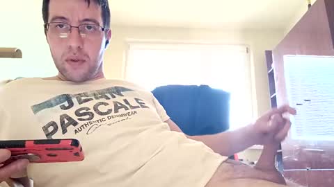 Snapshot of whatwouldyouliketosee chatting on December 27, 10:45 am stoffy online show from December 27, 10:45 am