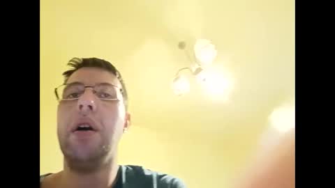 Snapshot of whatwouldyouliketosee chatting on January 26, 7:32 am stoffy online show from January 26, 7:32 am