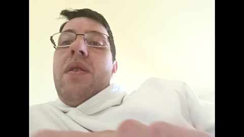 Snapshot of whatwouldyouliketosee chatting on February 20, 10:59 am stoffy online show from February 20, 10:59 am