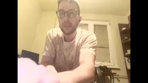 Snapshot of whatwouldyouliketosee chatting on November 14, 1:59 am stoffy online show from November 14, 1:59 am