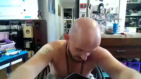 Snapshot of wheelzie chatting on January 8, 3:08 am wheelzie online show from January 8, 3:08 am