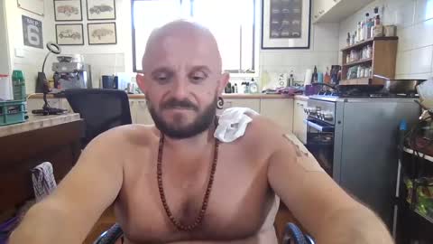 Snapshot of wheelzie chatting on March 8, 2:34 am wheelzie online show from March 8, 2:34 am